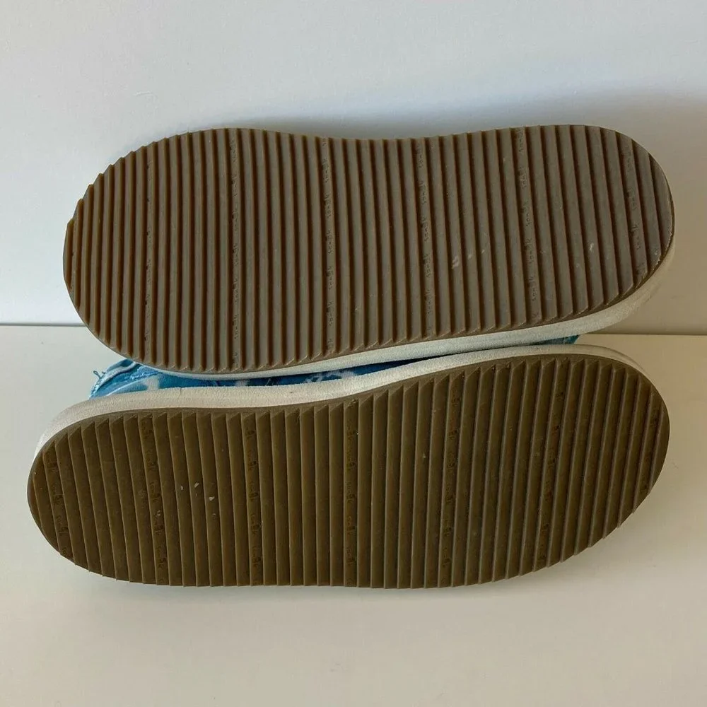 SANUK‎ Size 5 